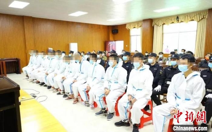 圖為庭審現(xiàn)場。　東蘭法院 攝