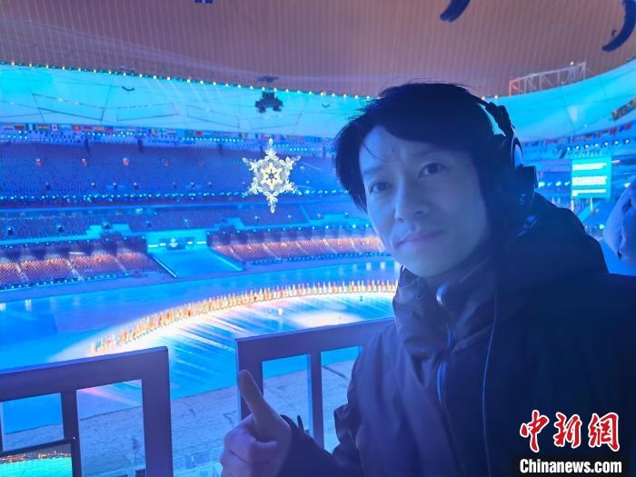 張文海在“鳥巢”內?！埼暮?供圖