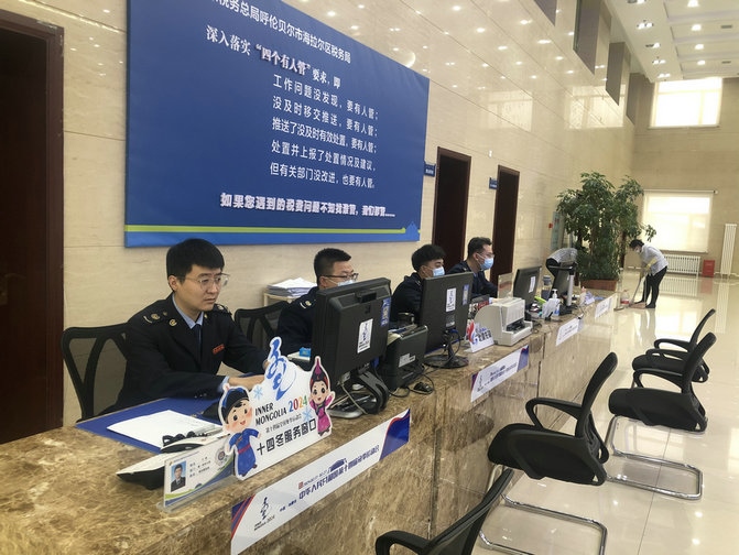 中共黨員、一等功榮立者王曙光不言放棄，堅(jiān)持到比賽最后（王鵬）.jpg