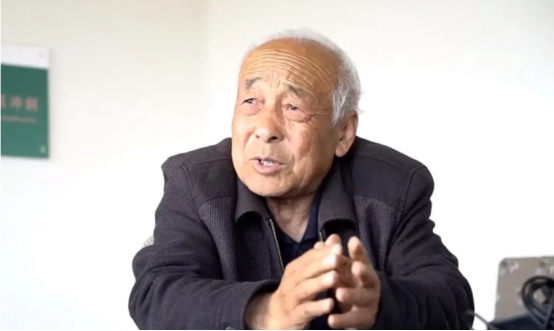 世界地球日，不忘治沙人1782.png
