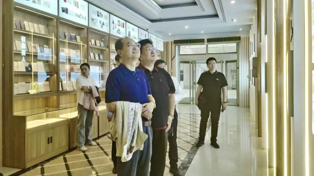 1756600592186542.jpg 2.jpg