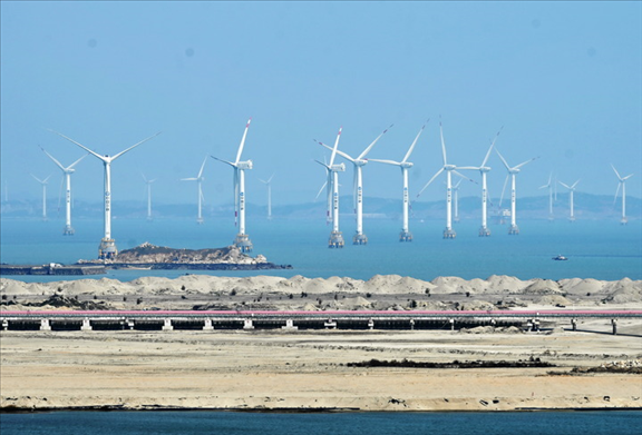 2021年3月9日，三峽福清興化灣海上風(fēng)電場。新華社記者 林善傳 攝
