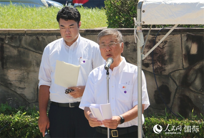 藤澤市市長(zhǎng)鈴木恒夫在紀(jì)念儀式上致辭。人民網(wǎng) 許可攝