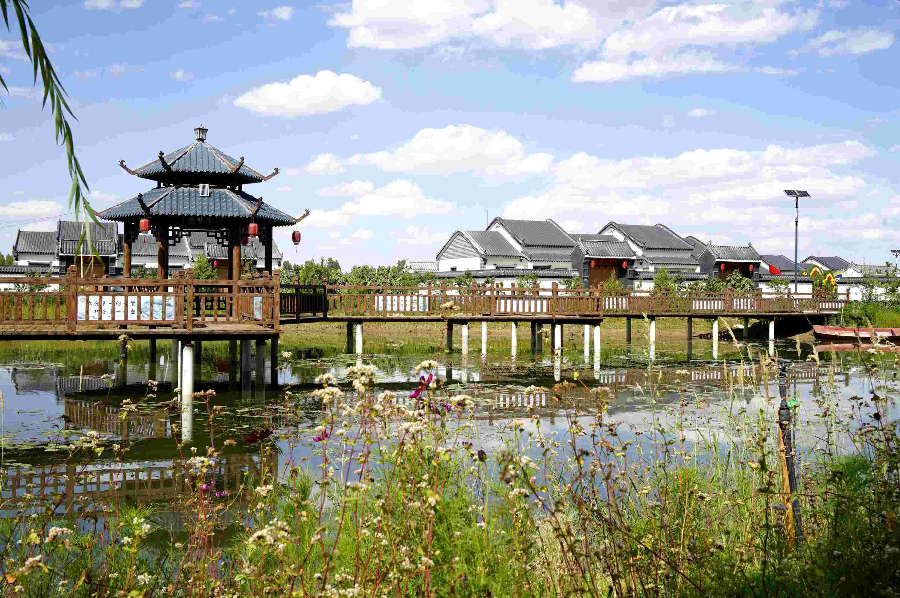 黃家堡村，筑夢(mèng)新居。張文博攝