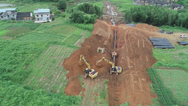潛江—韶關(guān)輸氣管道廣西支干線建設(shè)現(xiàn)場。唐瑋峰攝