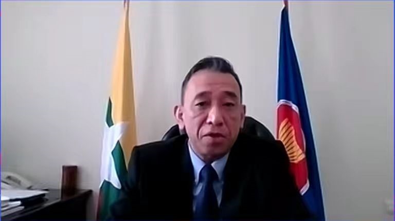 昂苗敏致辭。中國駐東盟使團供圖