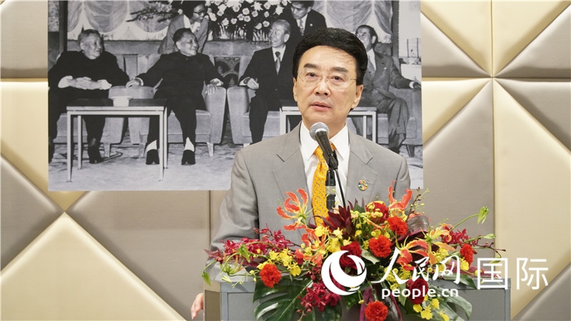 在日中國(guó)企業(yè)協(xié)會(huì)會(huì)長(zhǎng)王家馴致祝酒詞。人民網(wǎng) 蔣曉辰攝