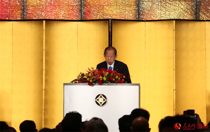 日中友好議員聯(lián)盟會長二階俊博發(fā)表致辭。人民網(wǎng) 許可攝