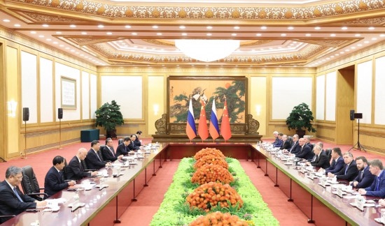 10月18日中午，國家主席習近平在北京人民大會堂同來華出席第三屆“一帶一路”國際合作高峰論壇的俄羅斯總統(tǒng)普京舉行會談。新華社記者 姚大偉 攝