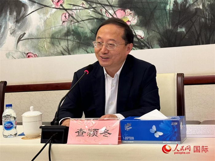 10月31日，蘇州市人民政府副市長(zhǎng)查穎冬在第五屆中法文化論壇媒體吹風(fēng)會(huì)上講話(huà)。（人民網(wǎng) 謝瑩攝）