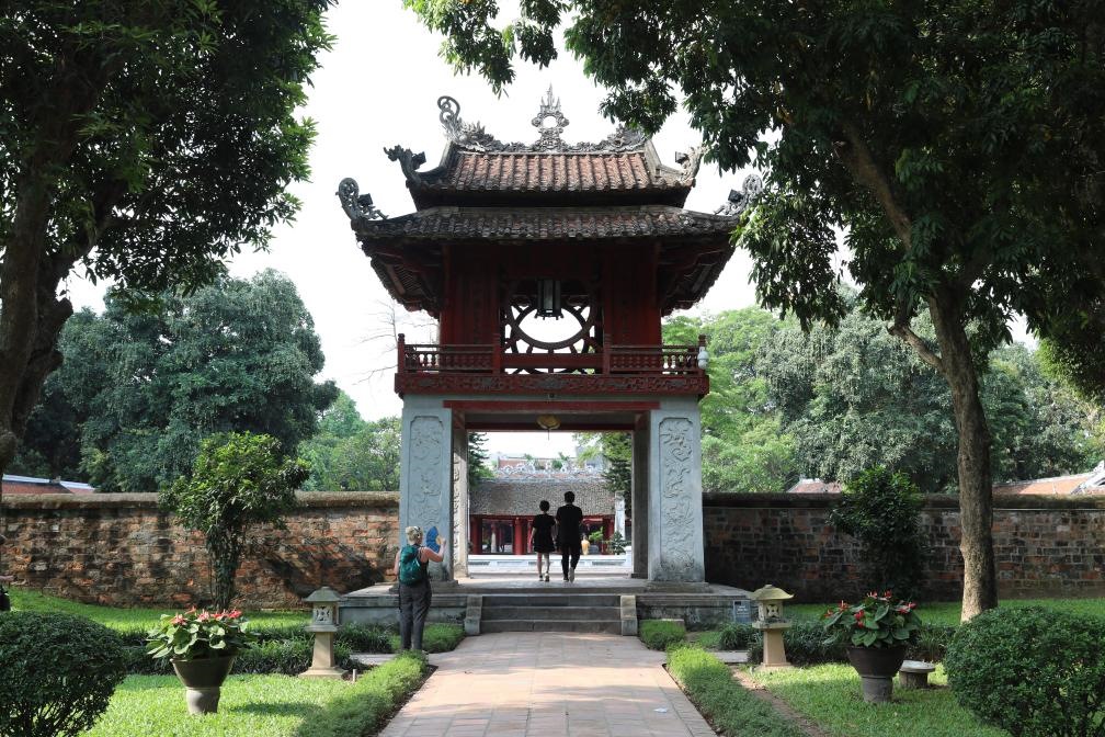 這是越南首都河內文廟內的奎文閣。
