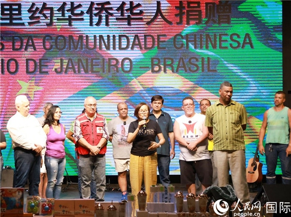捐贈活動中方發(fā)起人之一的孫特英女士在捐贈活動中致辭。人民網(wǎng)記者 陳海琪攝