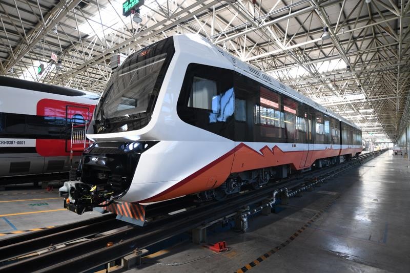 △2023年6月6日，中國中車出口阿根廷新能源輕軌車輛首列車在中車唐山公司下線。