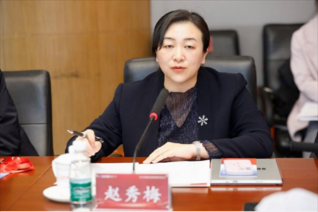 人民網(wǎng)輿情數(shù)據(jù)中心主任、人民在線總經(jīng)理趙秀梅發(fā)言