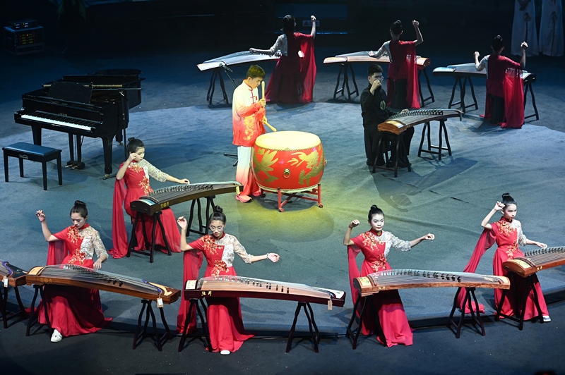 2024年1月21日，廣州，“第二屆粵港澳大灣區(qū)青少年音樂周”頒獎典禮在融創(chuàng)廣州大劇院舉行。