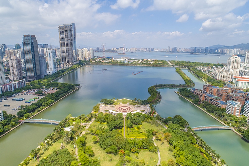 2021年5月15日，廈門，航拍筼筜湖，景色優(yōu)美。