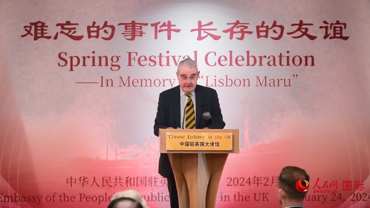 英國(guó)退役少校費(fèi)恩祺致辭。人民網(wǎng) 郭錦標(biāo)攝