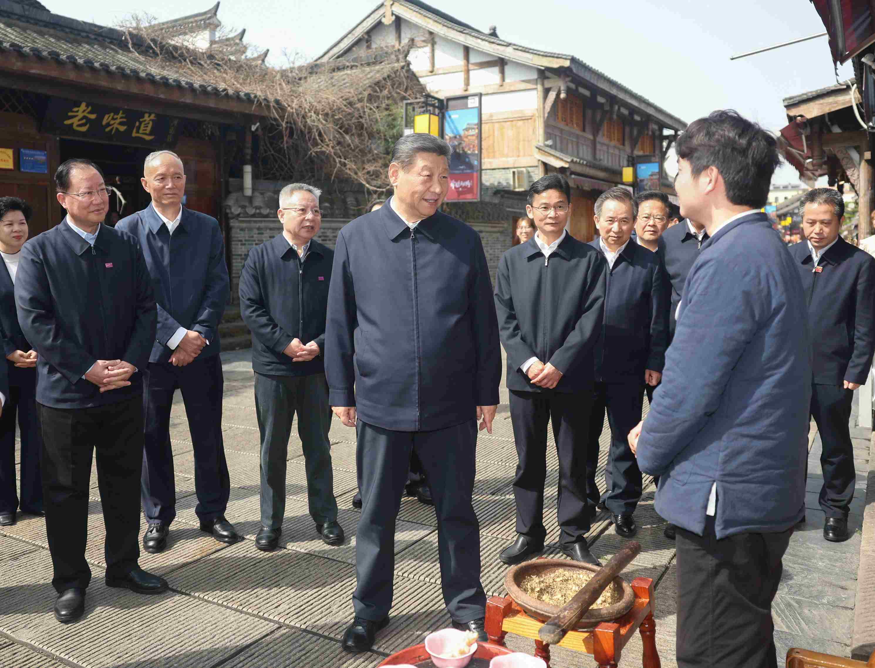 △ 2024年3月19日，習(xí)近平總書記在湖南常德河街考察。