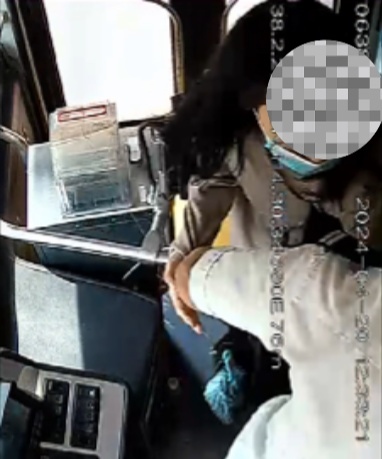 公交車上他一聲大吼！魏杰，好樣的！