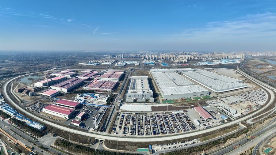 安徽省肥西縣在建的新能源汽車產(chǎn)業(yè)園（2024年1月24日攝，無人機(jī)照片）。新華社發(fā)（陳家樂 攝）