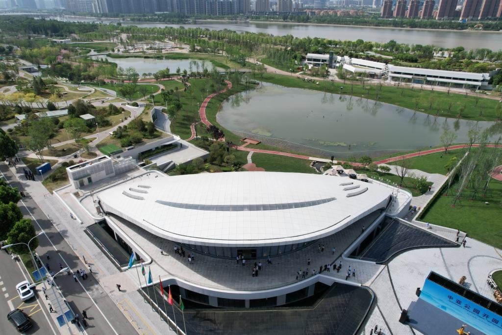 這是位于西安的中亞公園航拍畫面。新華社記者付瑞霞 攝