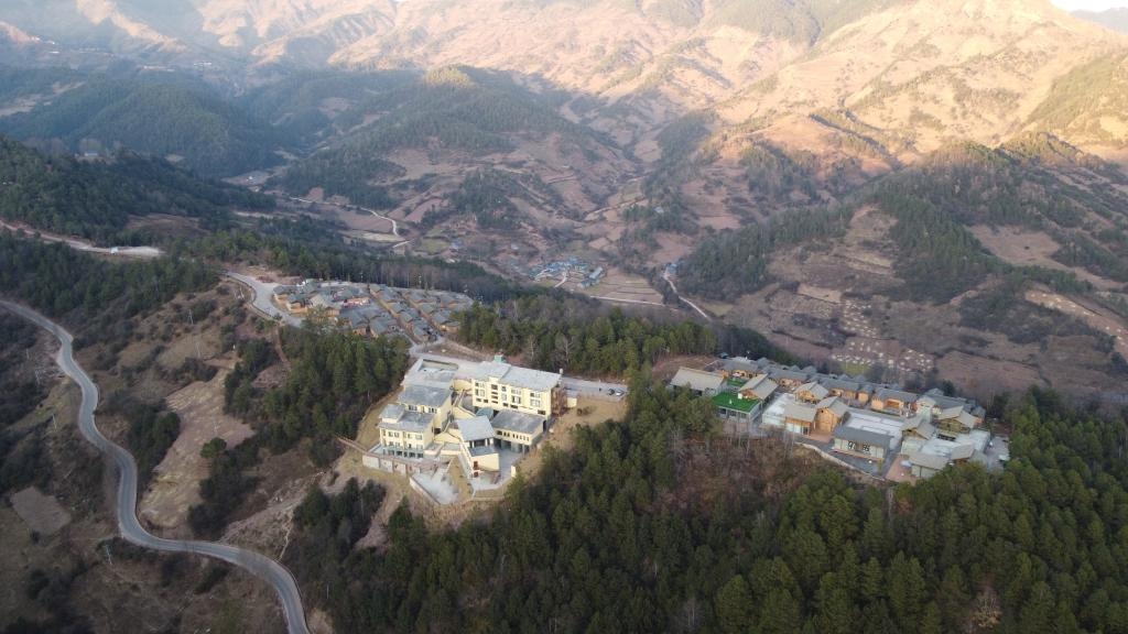 三河村全景（無人機照片）。新華社記者 尹恒 攝