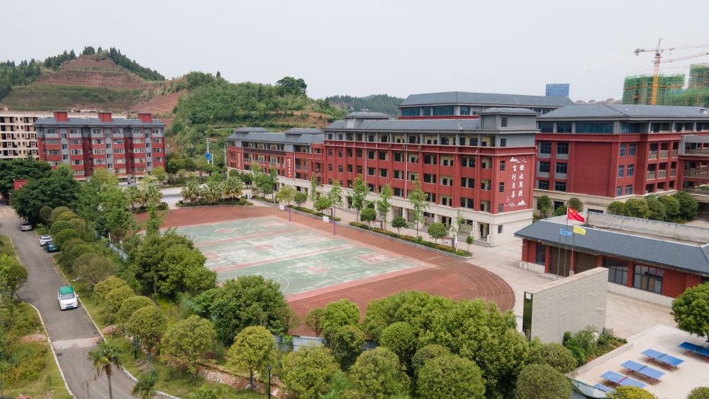 這是5月31日拍攝的之江小學(xué)校園。