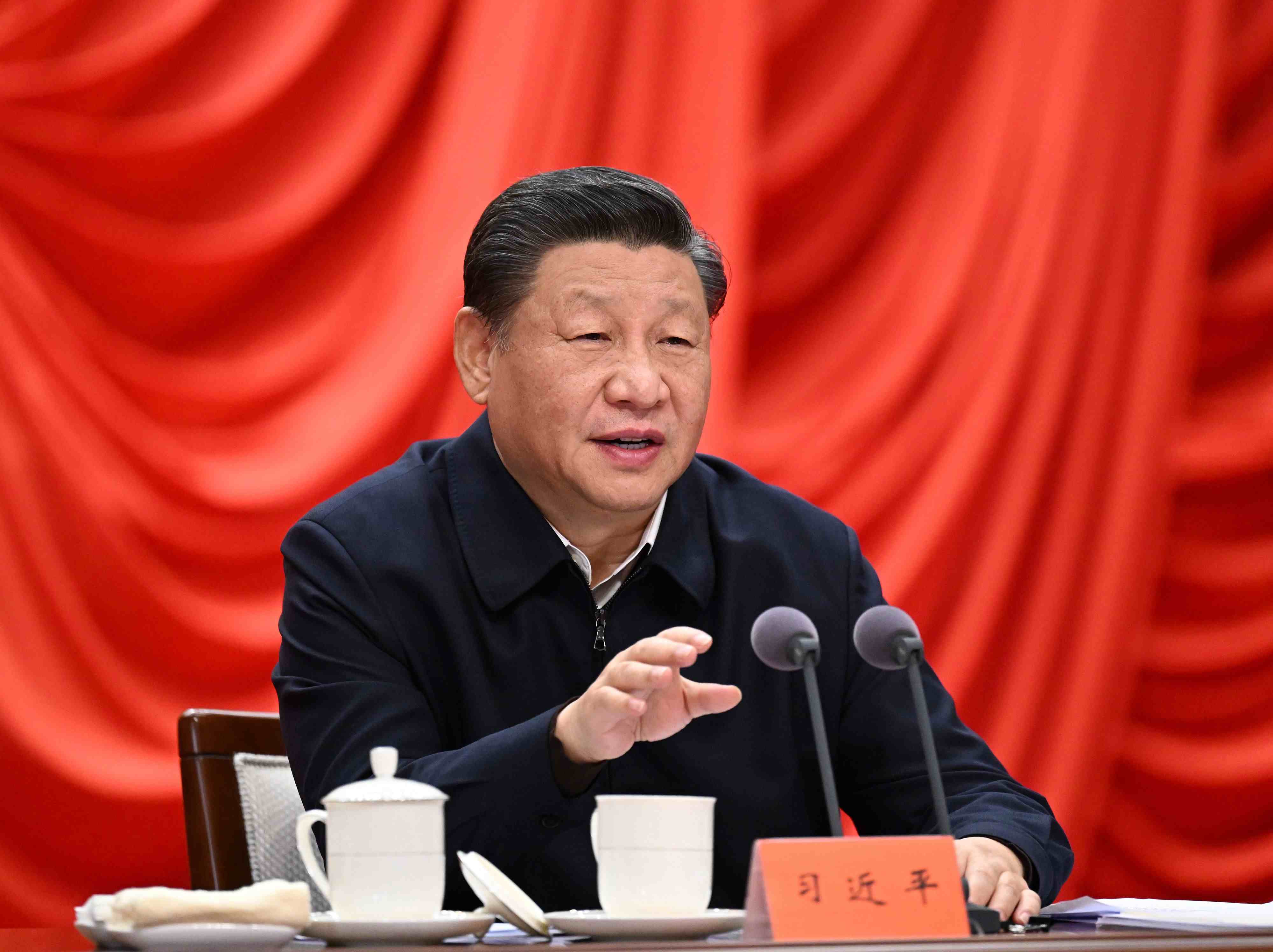 △ 2022年1月11日，習近平總書記在省部級主要領導干部學習貫徹黨的十九屆六中全會精神專題研討班開班式上發(fā)表重要講話，強調全黨同志都要明大德、守公德、嚴私德。
