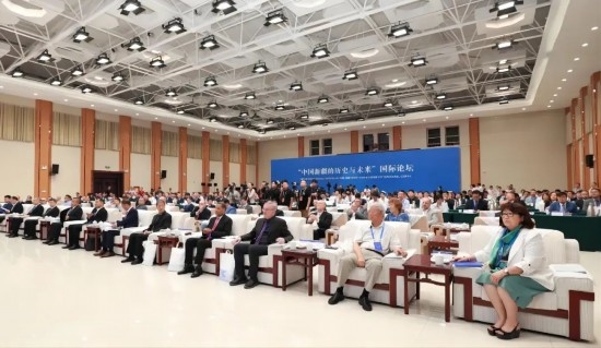 6月12日，“中國新疆的歷史與未來”國際論壇在喀什舉辦。（圖片來源：民族畫報）