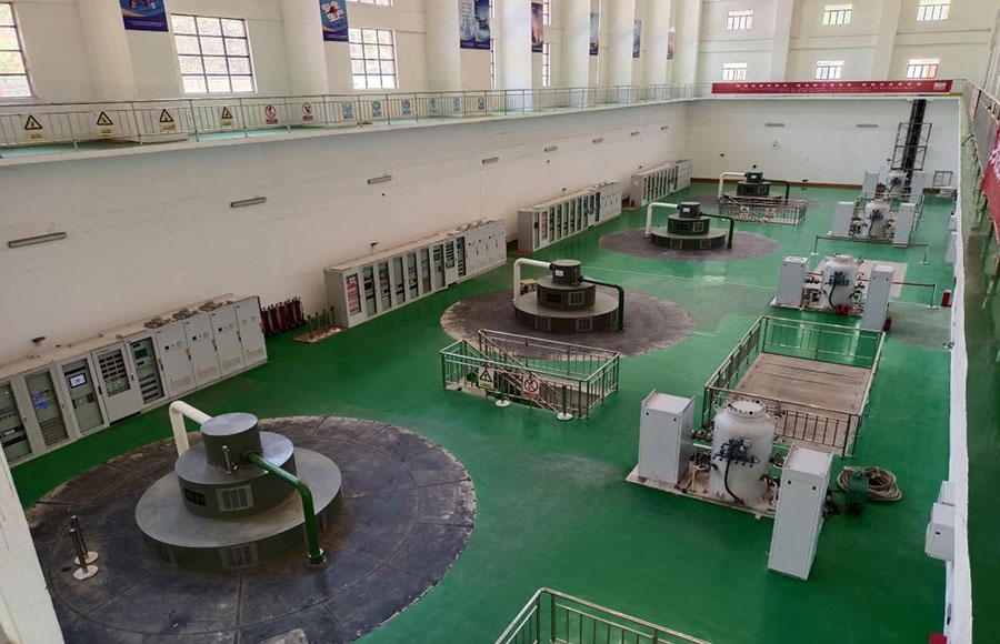  剛果（金）布桑加水電站四臺(tái)發(fā)電機(jī)組。中鐵資源集團(tuán)供圖