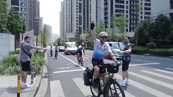 Ole Bouman的騎行之旅。校方供圖