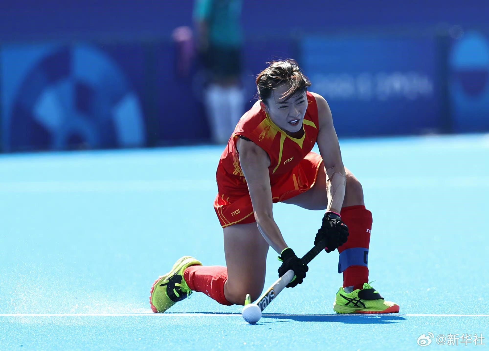 巴黎奧運(yùn)會(huì)上，中國女子曲棍球隊(duì)在賽場揮灑汗水