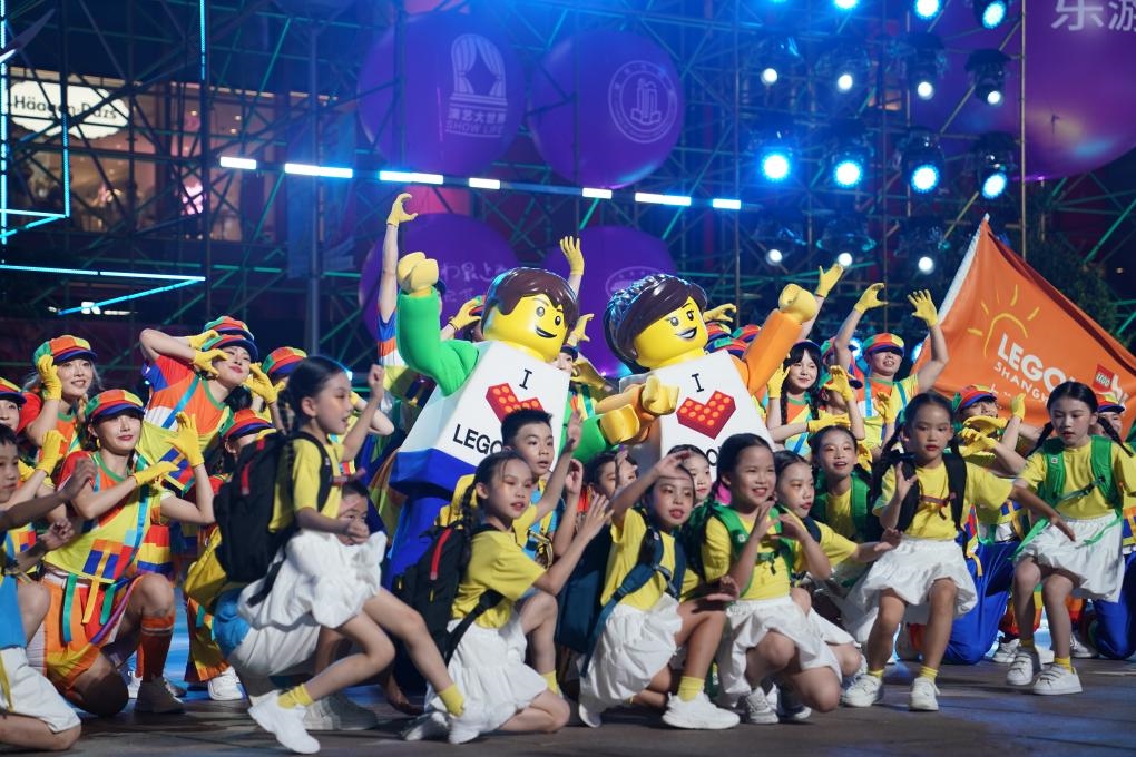 9月14日晚，演員在上海旅游節(jié)開幕式上表演。新華社發(fā)（陳浩明 攝）