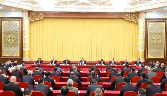 2024年3月6日，中共中央總書記、國家主席、中央軍委主席習(xí)近平看望參加全國政協(xié)十四屆二次會議的民革、科技界、環(huán)境資源界委員，并參加聯(lián)組會，聽取意見和建議。新華社記者 黃敬文 攝
