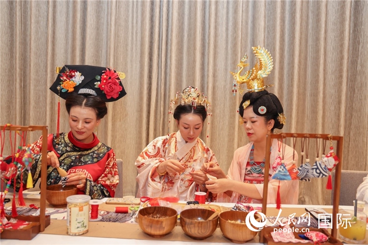中國傳統(tǒng)文化展示。人民網記者任皓宇攝