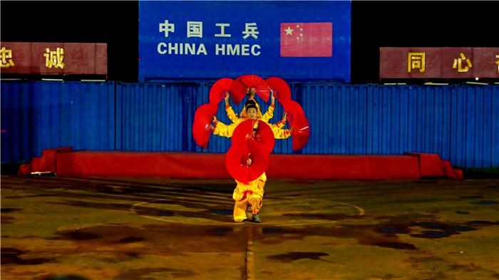 中國傳統(tǒng)文化節(jié)目表演。孫千攝
