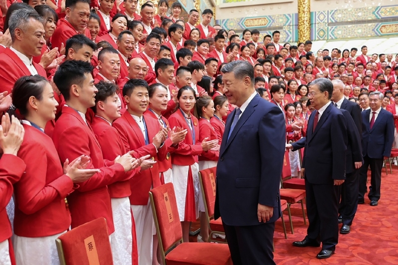 2024年8月20日，習(xí)近平總書記在人民大會(huì)堂接見第33屆夏季奧林匹克運(yùn)動(dòng)會(huì)中國(guó)體育代表團(tuán)全體成員。