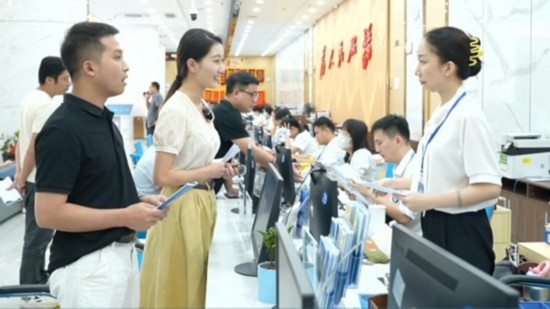 直播現(xiàn)場。海南省營商廳供圖
