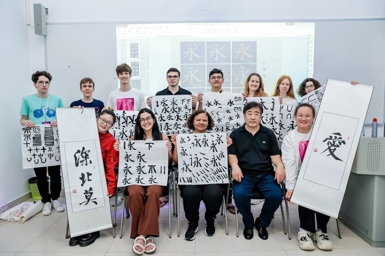 深北莫舉行文化交流活動(dòng)。深北莫供圖