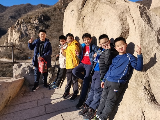 登山隊(duì)員供圖。