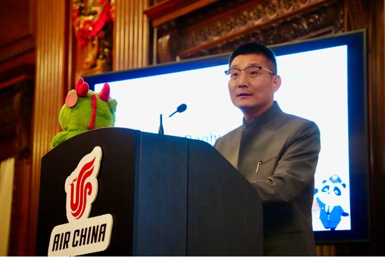 國航倫敦營業(yè)部總經(jīng)理夏寶輝致辭。吳若鳴攝