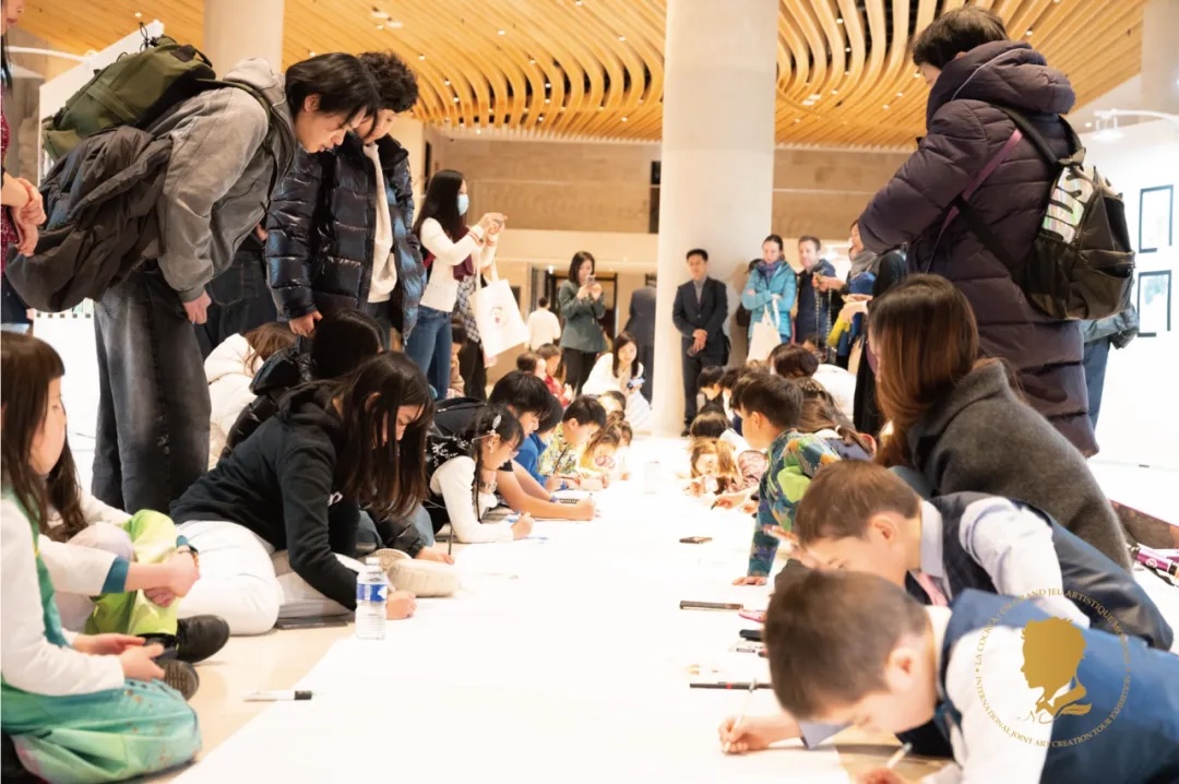 第三屆國際藝術聯(lián)創(chuàng)聯(lián)展盛大開幕。法中交流促進會供圖