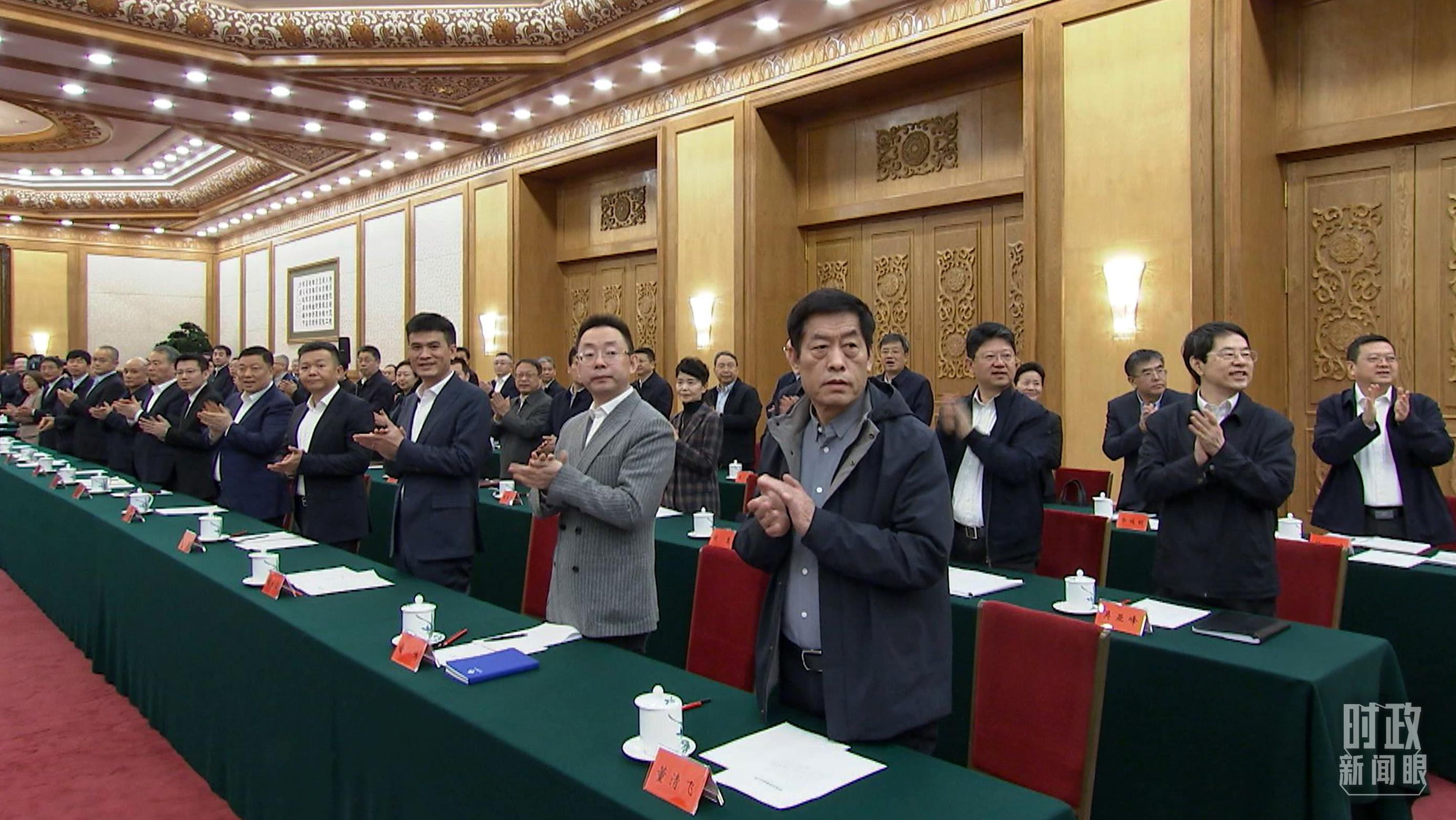 △2月17日，民營企業(yè)座談會現(xiàn)場。