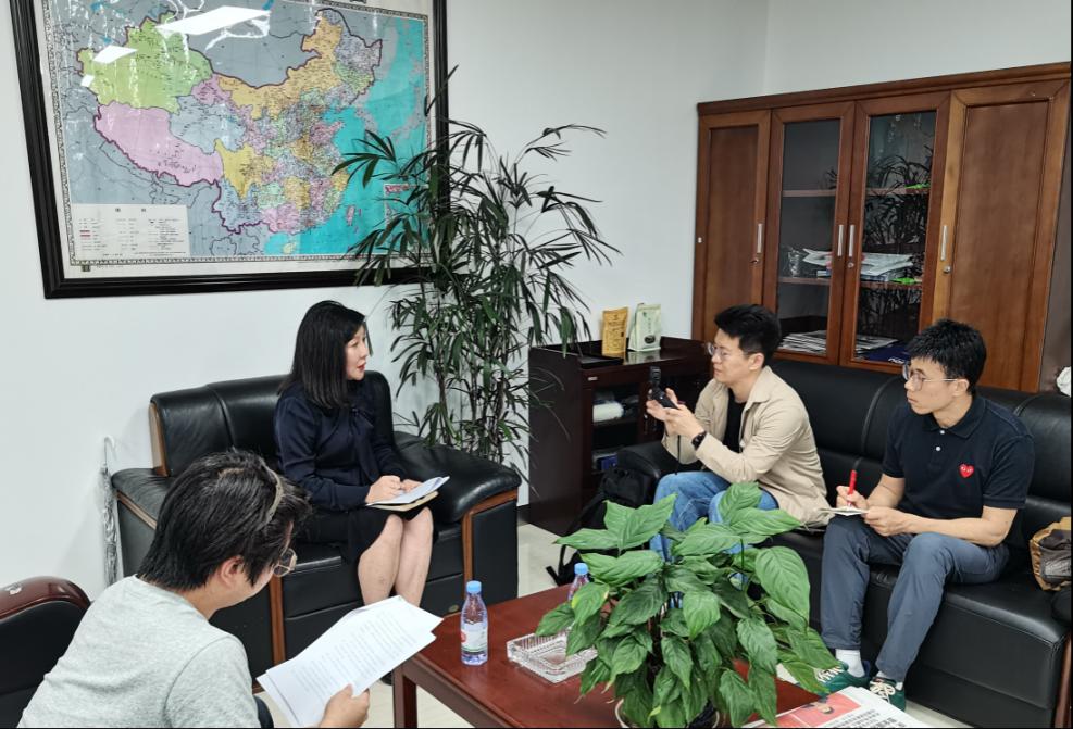 記者采訪企業(yè)跨境物流建設情況。人民網(wǎng) 孫啟凡攝