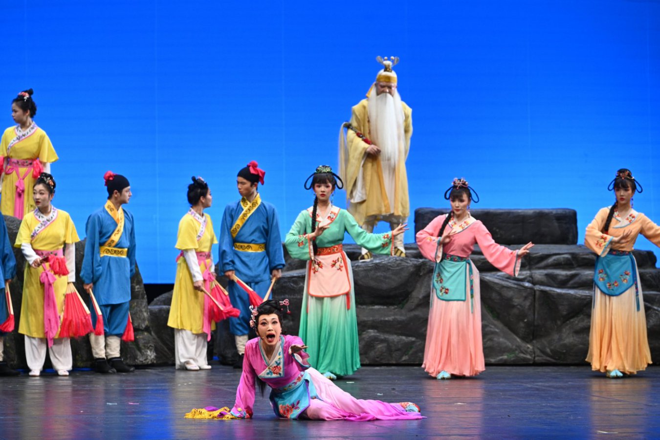 《七妹與蛇郎》演出劇照。國家大劇院供圖