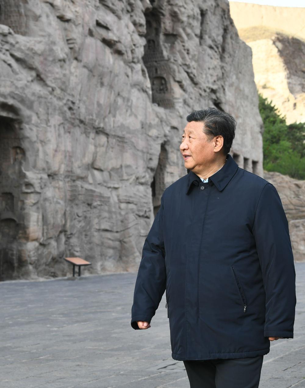2020年5月11日，習(xí)近平總書記在山西云岡石窟實地了解歷史文化遺產(chǎn)保護情況。